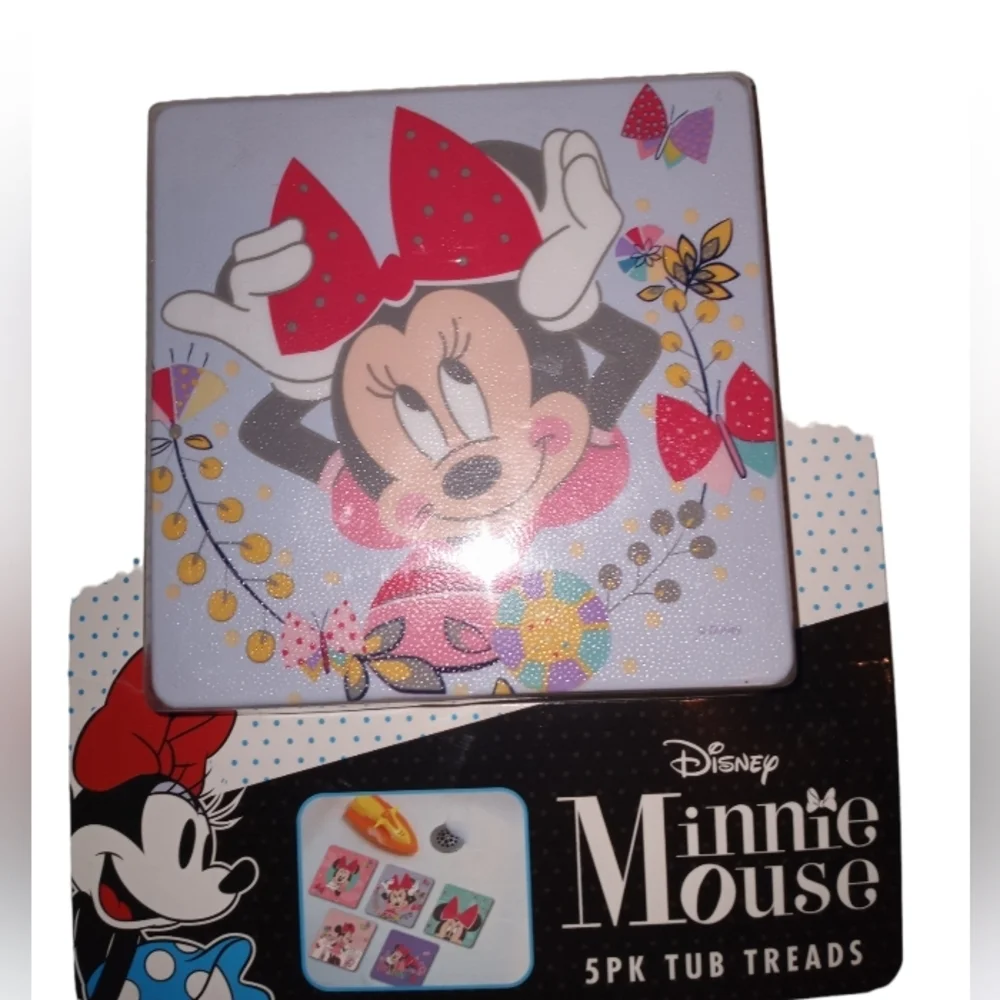 MINNIE MOUSE BATH TUB TREADS